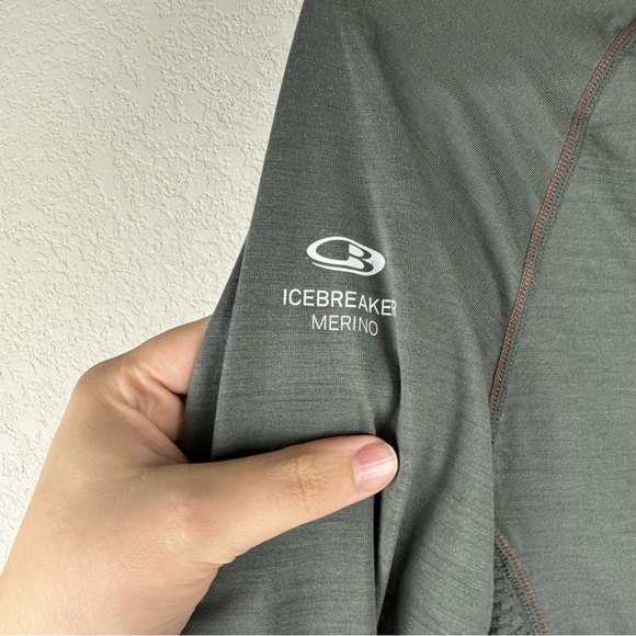 Icebreaker Men’s Gray Orange Merino Bodyfit Zone 1/2 Zip Pullover Size Small - Picture 3 of 5